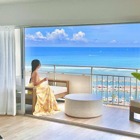 Panoramic Oceanview Resort - Full Kitchen In Each Room, 2 Swimming Pools, Onsite Restaurants, Fireworks Every Friday Honolulu Eksteriør bilde