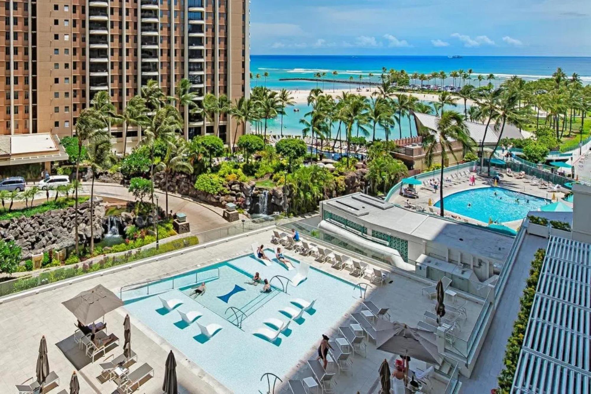 Panoramic Oceanview Resort - Full Kitchen In Each Room, 2 Swimming Pools, Onsite Restaurants, Fireworks Every Friday Honolulu Eksteriør bilde