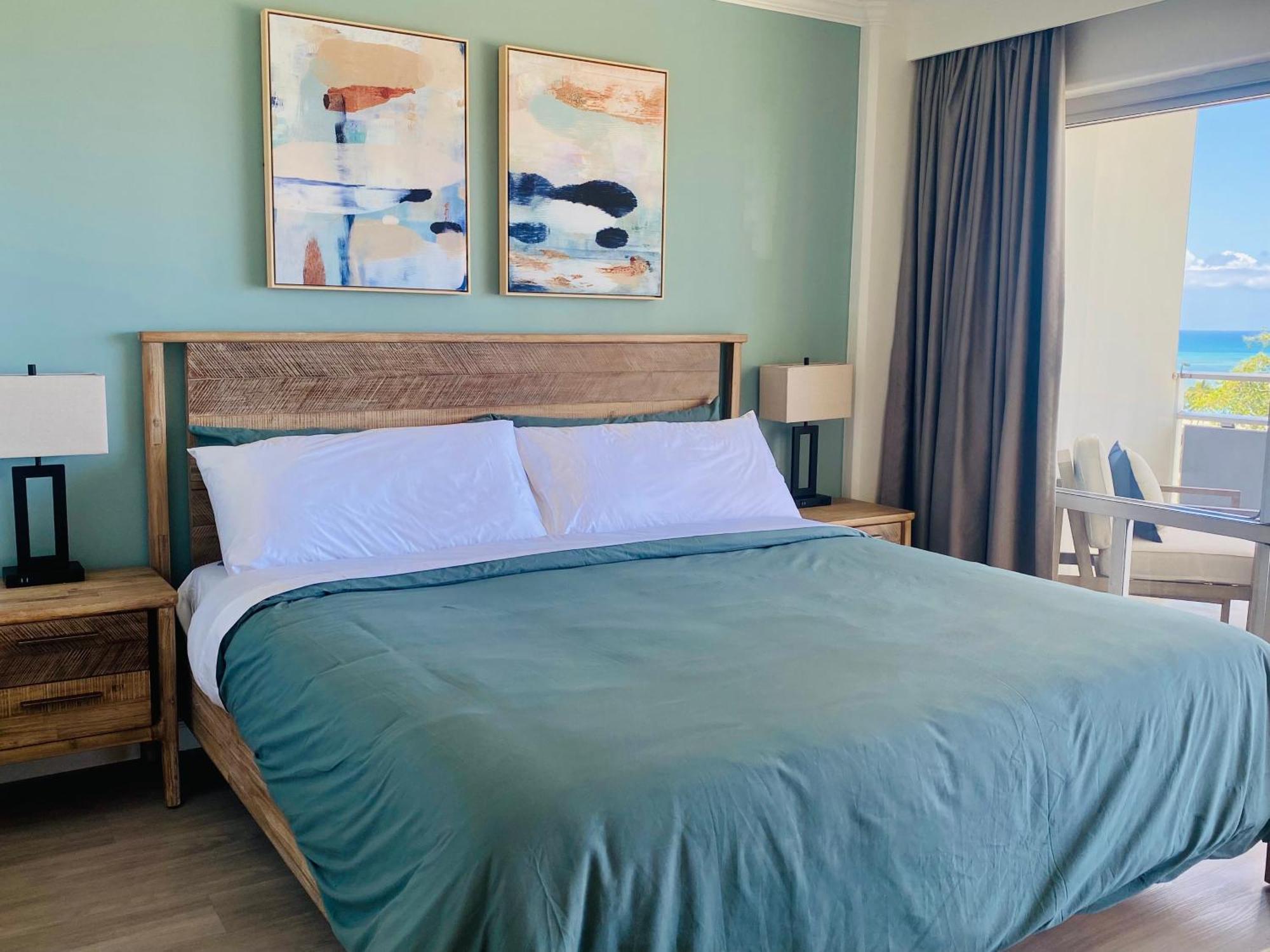 Panoramic Oceanview Resort - Full Kitchen In Each Room, 2 Swimming Pools, Onsite Restaurants, Fireworks Every Friday Honolulu Eksteriør bilde