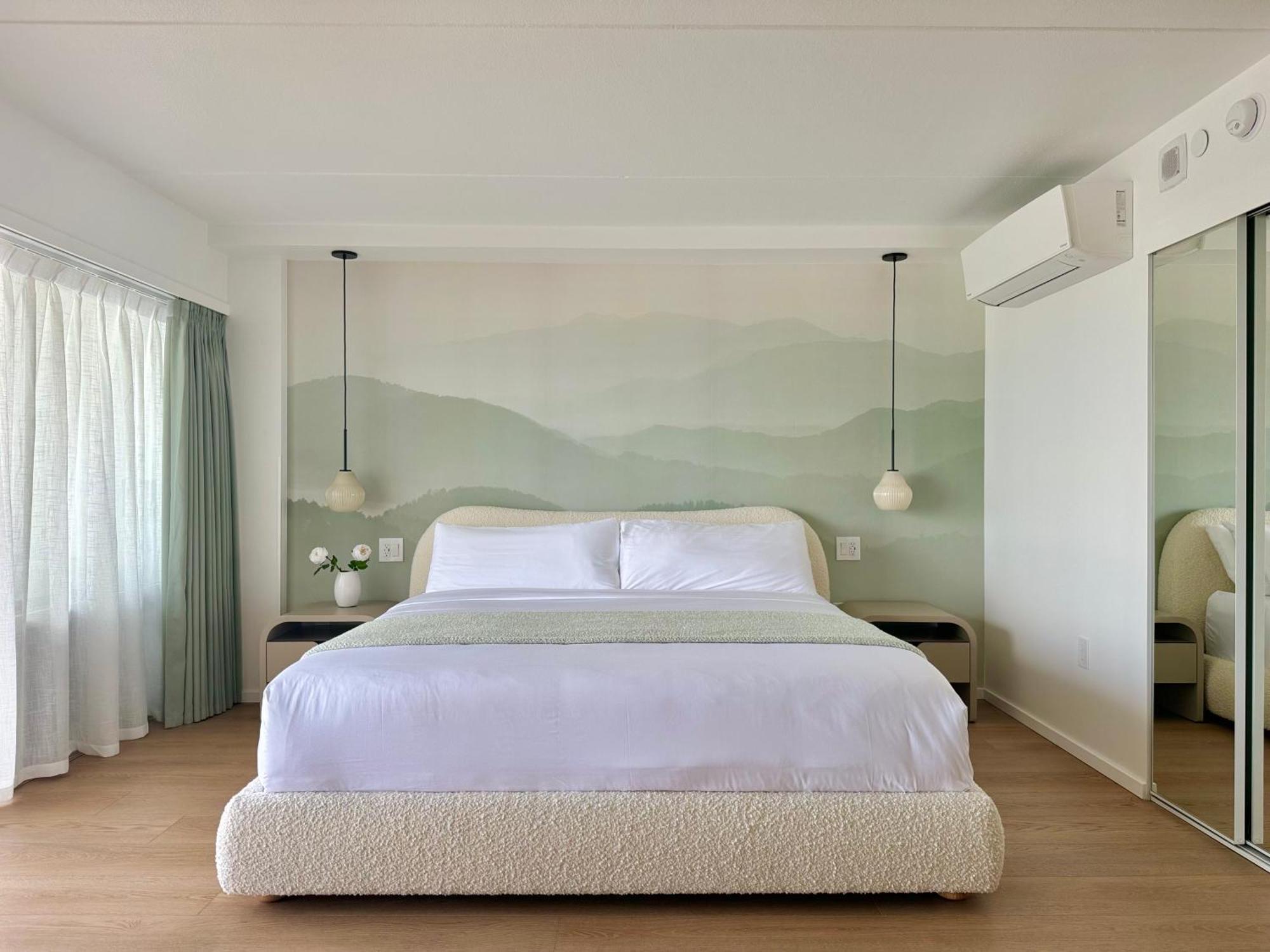 Panoramic Oceanview Resort - Full Kitchen In Each Room, 2 Swimming Pools, Onsite Restaurants, Fireworks Every Friday Honolulu Eksteriør bilde