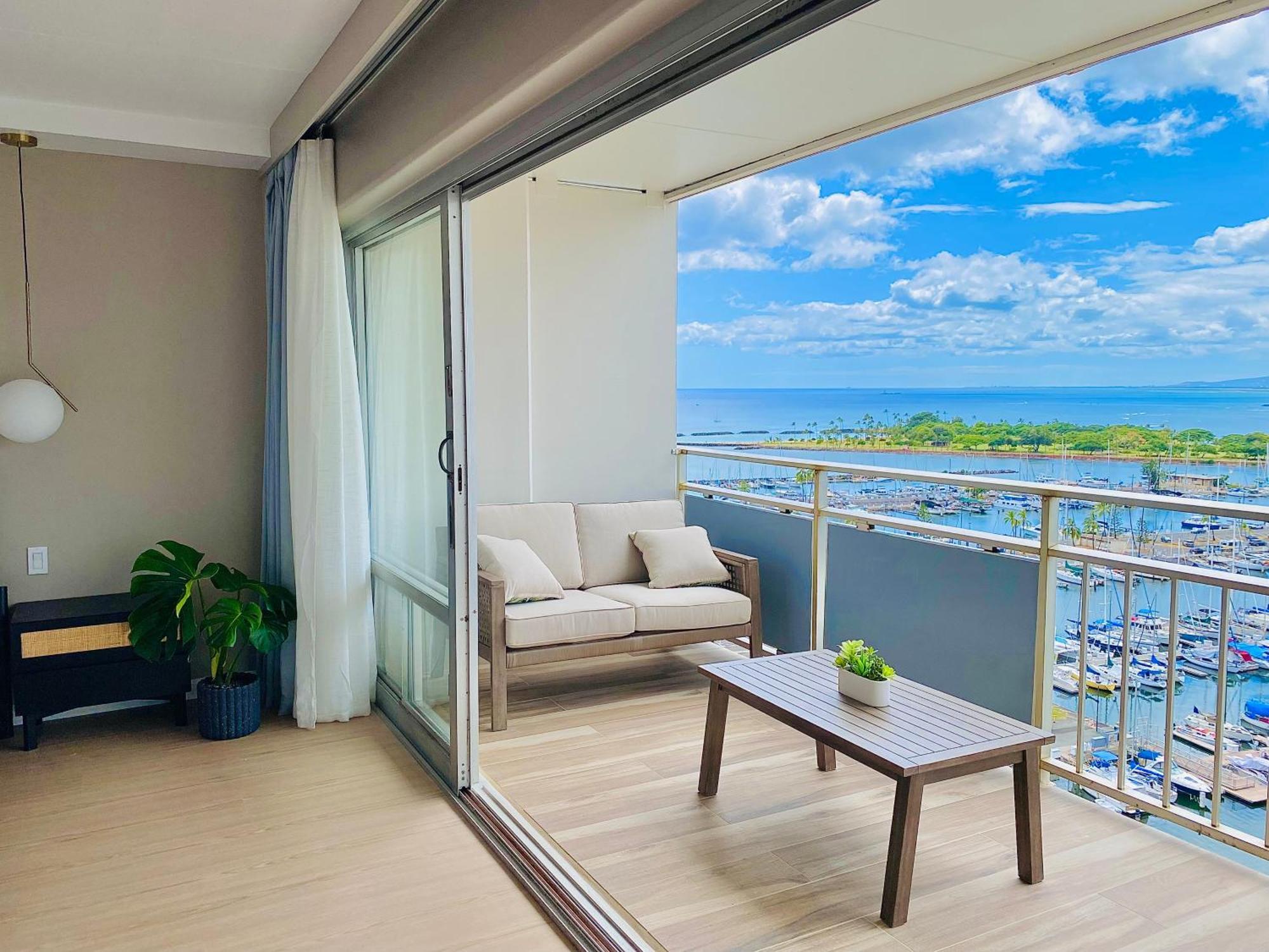 Panoramic Oceanview Resort - Full Kitchen In Each Room, 2 Swimming Pools, Onsite Restaurants, Fireworks Every Friday Honolulu Eksteriør bilde