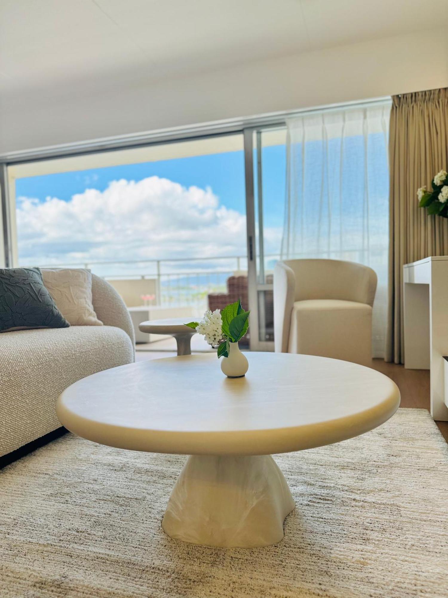 Panoramic Oceanview Resort - Full Kitchen In Each Room, 2 Swimming Pools, Onsite Restaurants, Fireworks Every Friday Honolulu Eksteriør bilde