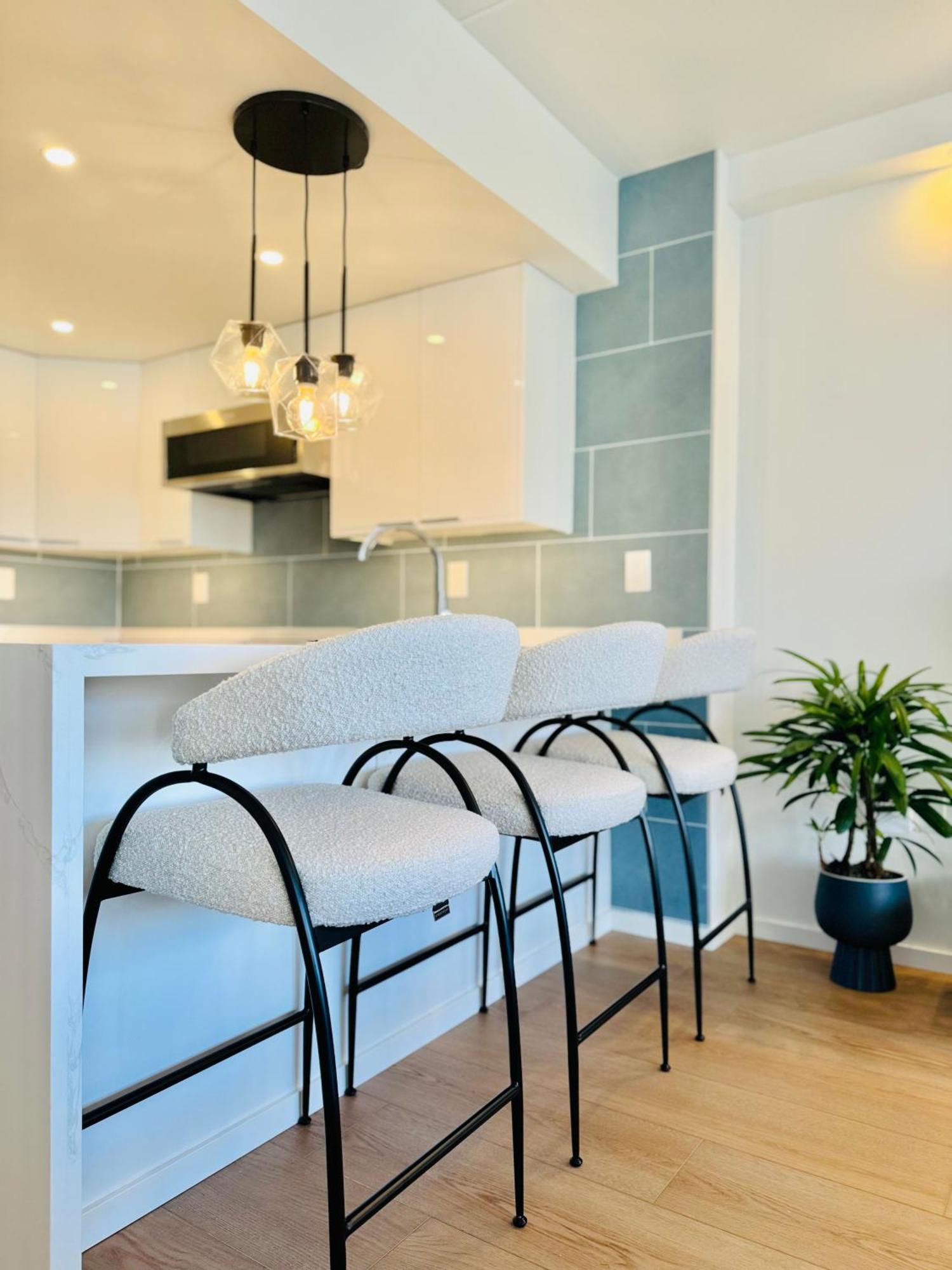 Panoramic Oceanview Resort - Full Kitchen In Each Room, 2 Swimming Pools, Onsite Restaurants, Fireworks Every Friday Honolulu Eksteriør bilde