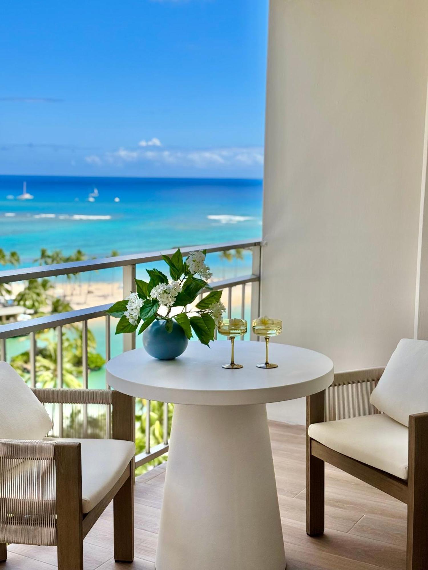 Panoramic Oceanview Resort - Full Kitchen In Each Room, 2 Swimming Pools, Onsite Restaurants, Fireworks Every Friday Honolulu Eksteriør bilde